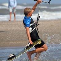 Kitesurfen bei BeachHouse AAN ZEE in Noordwijk aan Zee