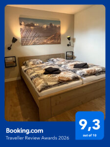 Booking_traveller_award_2026_BeachHouse_AAN_ZEE